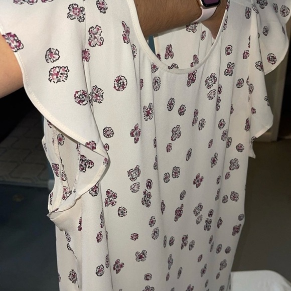 Loft Outlet Flutter Sleeve Blouse in Size XL - Picture 7 of 12